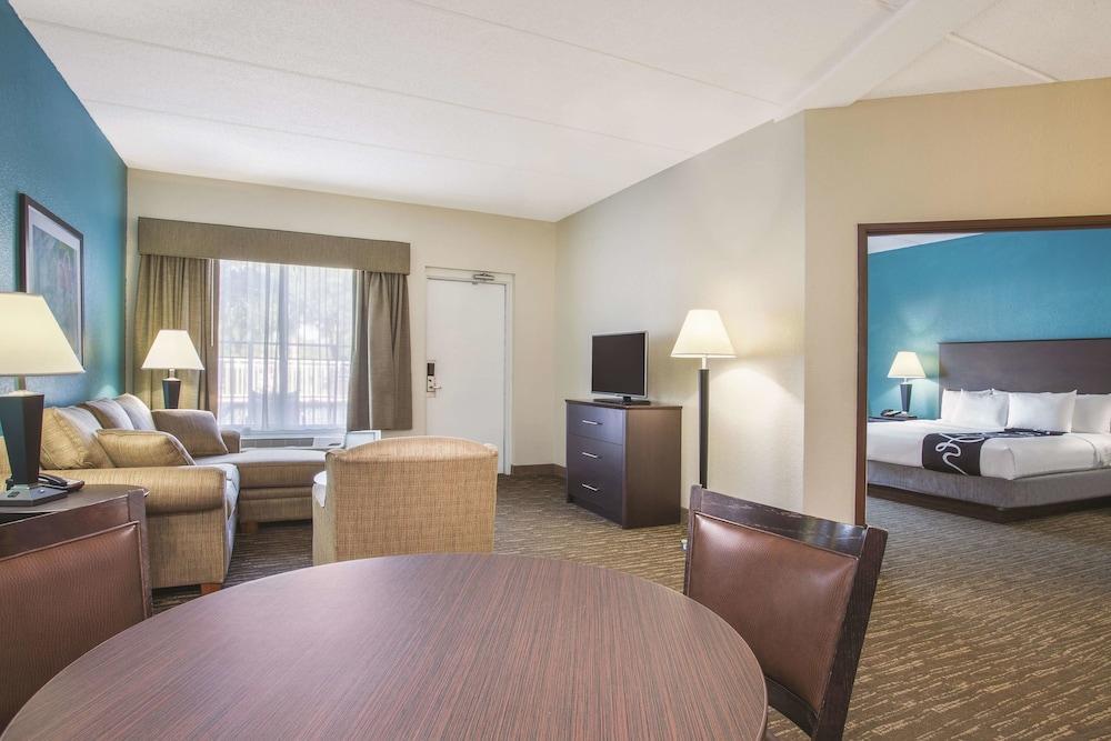 Comfort Inn & Suites Sarasota I75 The Meadows Exteriér fotografie