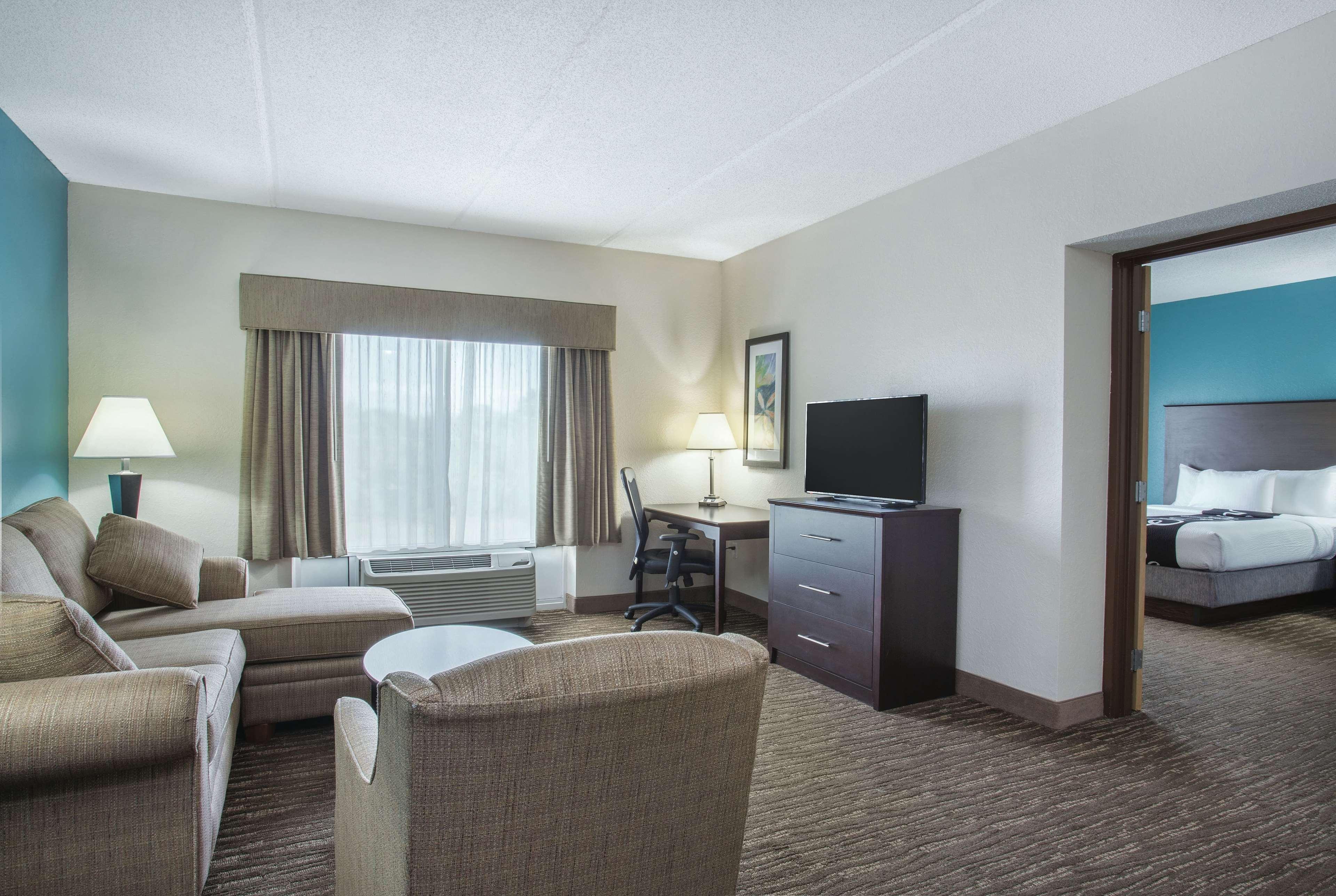 Comfort Inn & Suites Sarasota I75 The Meadows Exteriér fotografie