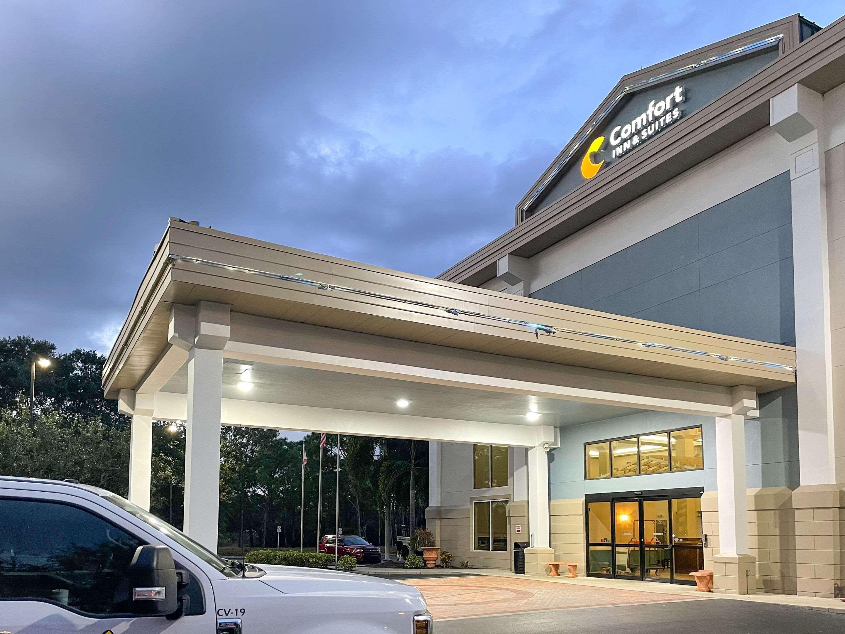 Comfort Inn & Suites Sarasota I75 The Meadows Exteriér fotografie